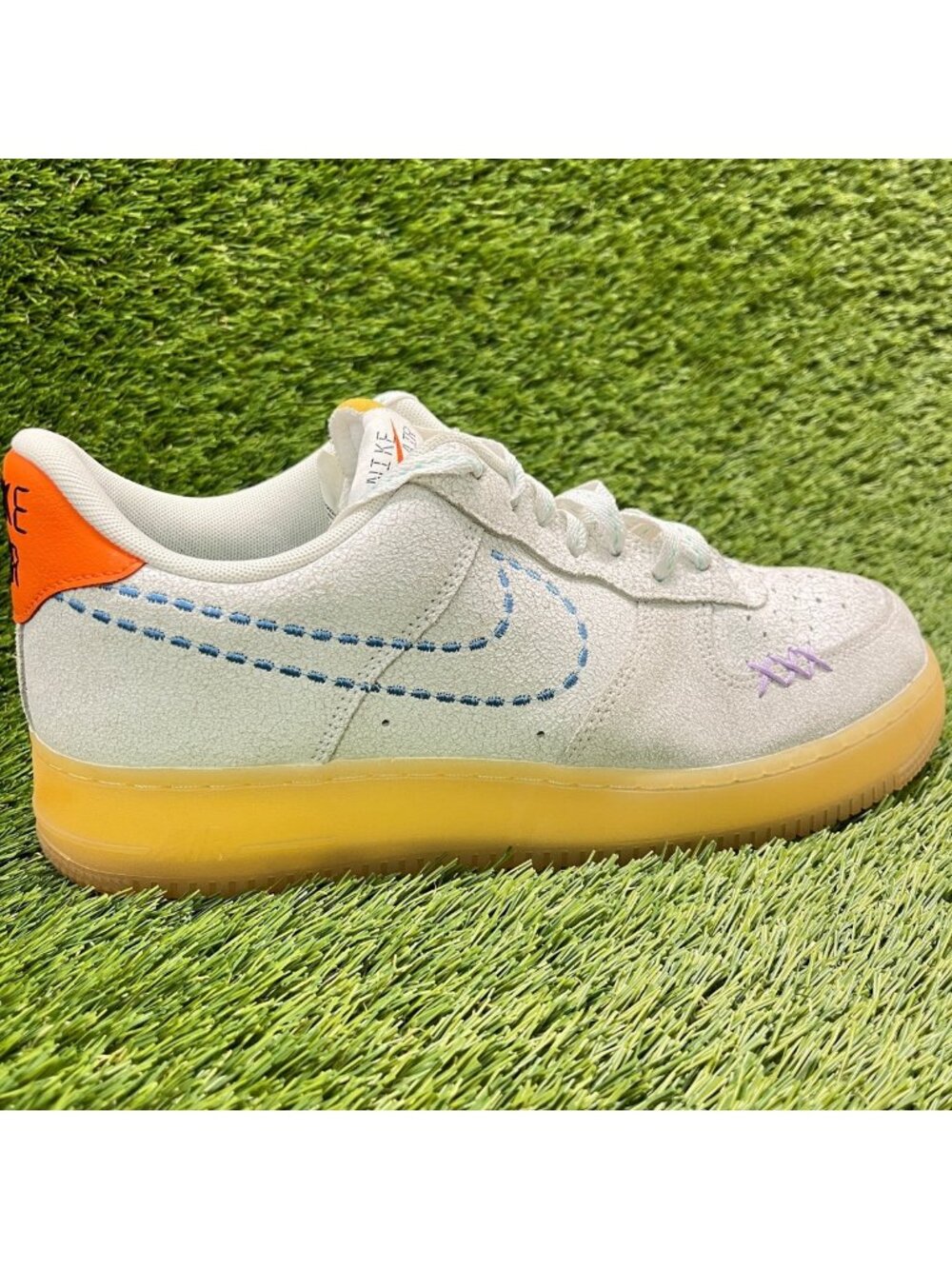 Nike Air Force 1 '07 LV8 Low 101 Mens Size 11 White Gum Athletic Shoes Sneakers